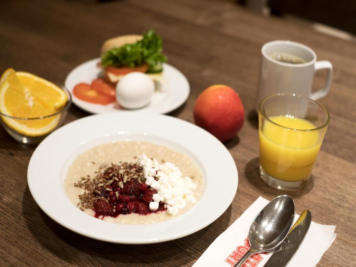 Santasport Hostel โรวานิเอมิ ภายนอก รูปภาพ