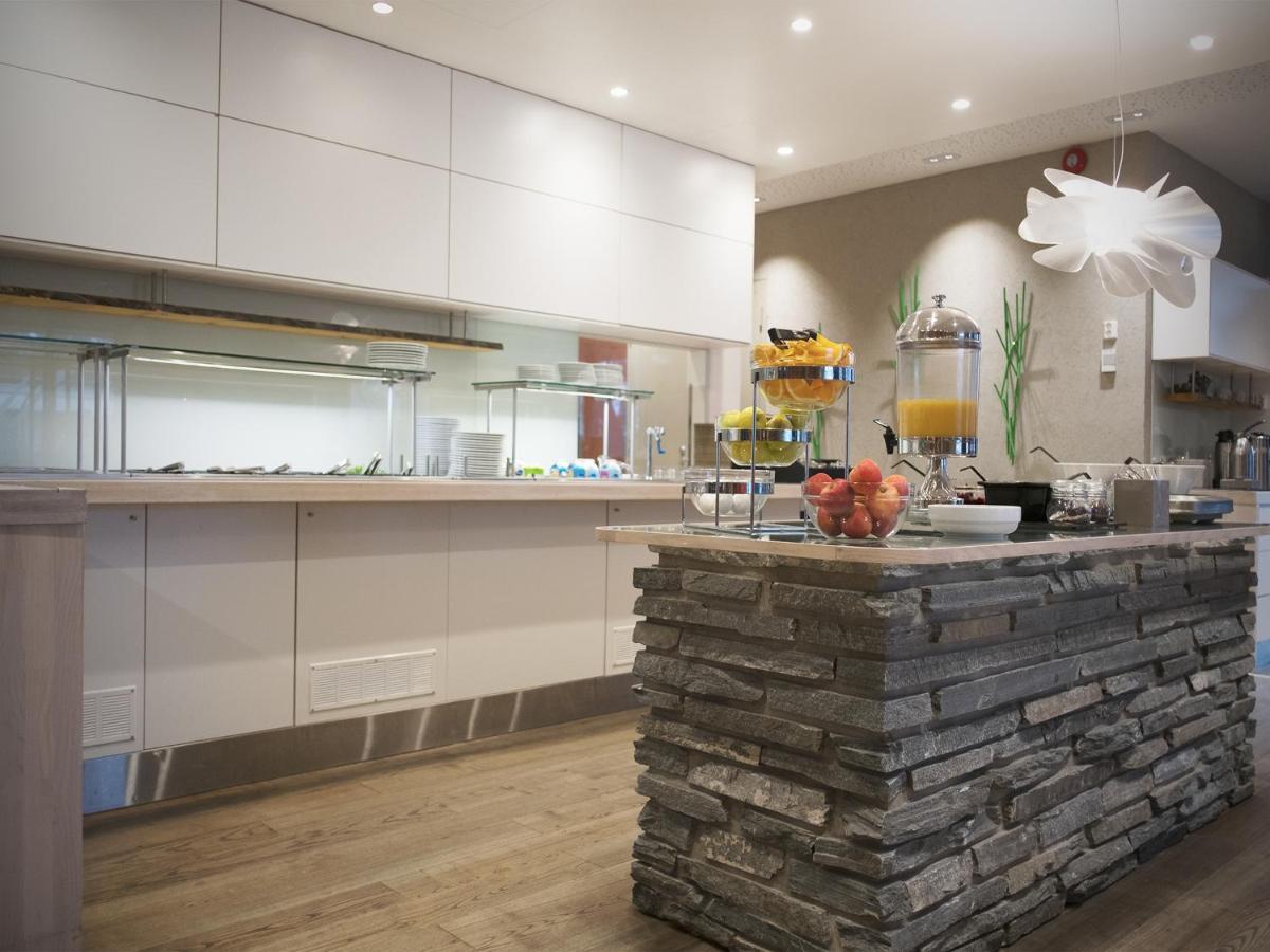 Santasport Hostel โรวานิเอมิ ภายนอก รูปภาพ